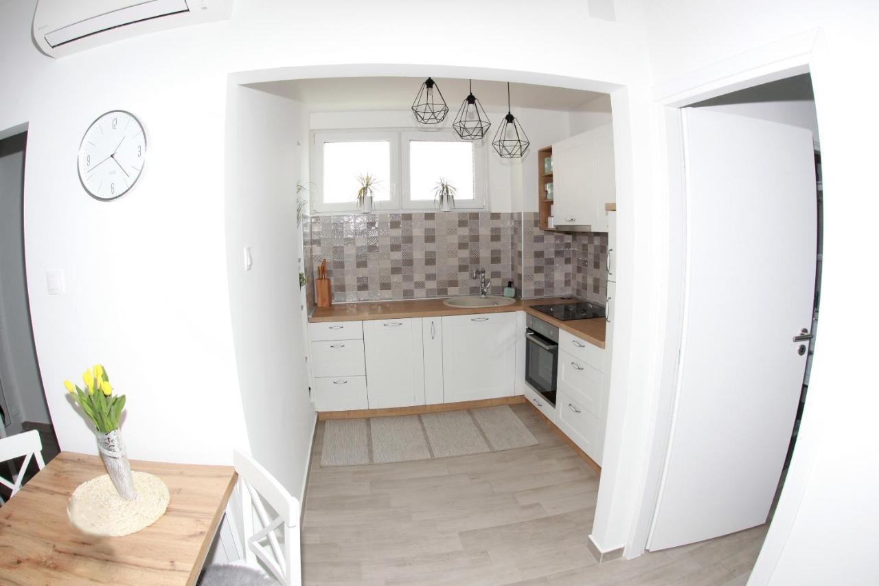 Apartman Lucija Karlovac Buitenkant foto