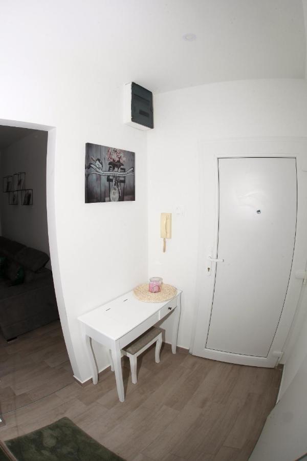 Apartman Lucija Karlovac Buitenkant foto