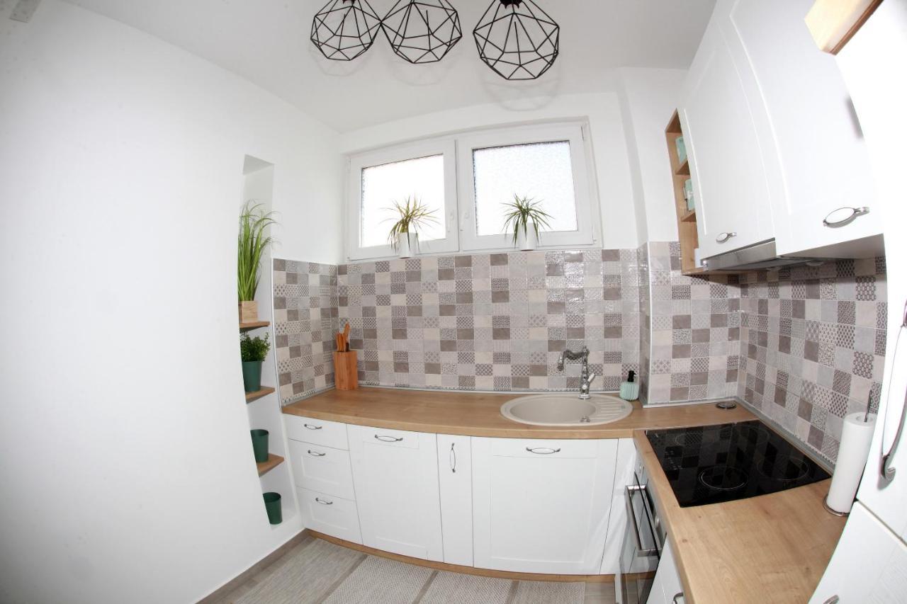 Apartman Lucija Karlovac Buitenkant foto